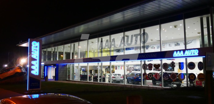AAA AUTO PRAHA | AAA AUTO PRAHA SVĚTELNÝ PYLON A FASADNI PAS 