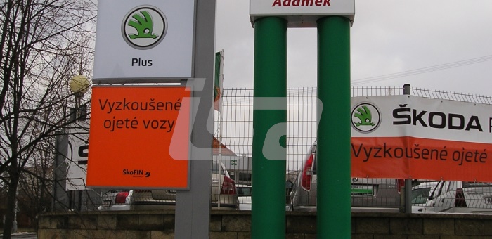 ŠKODA PLUS 2011-2016 | ŠKODA PLUS LOGO A INFORMAČNÍ TOTEM