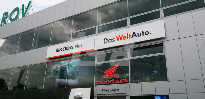 ŠKODA PLUS 2016 ... | ŠKODA PLUS AUTO JAROV DAS WELT AUTO FASÁDNÍ PÁS