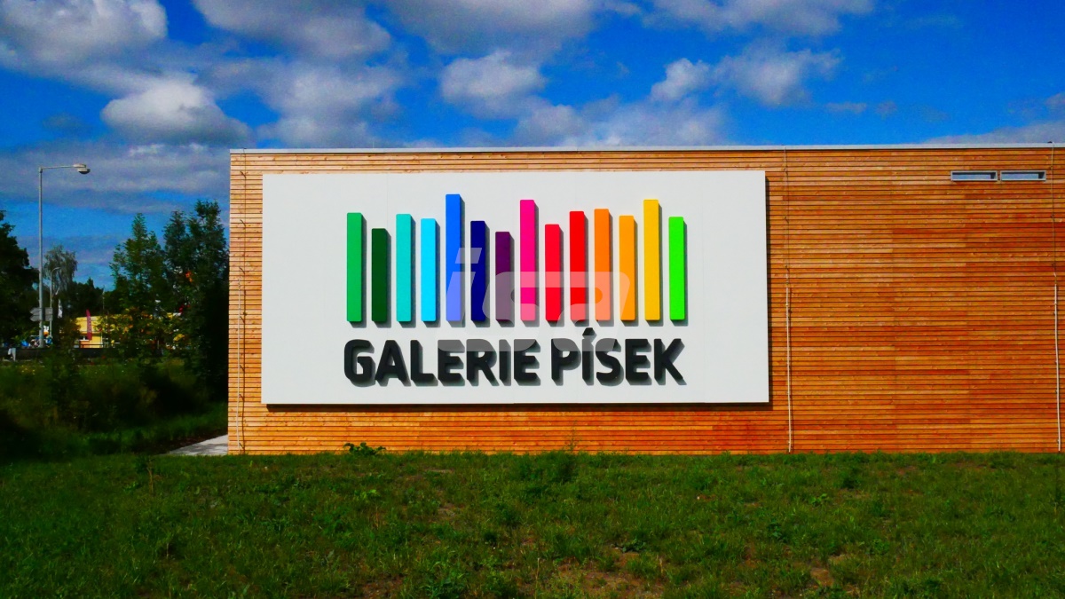 OBCHODNÍ CENTRUM GALERIE PÍSEK